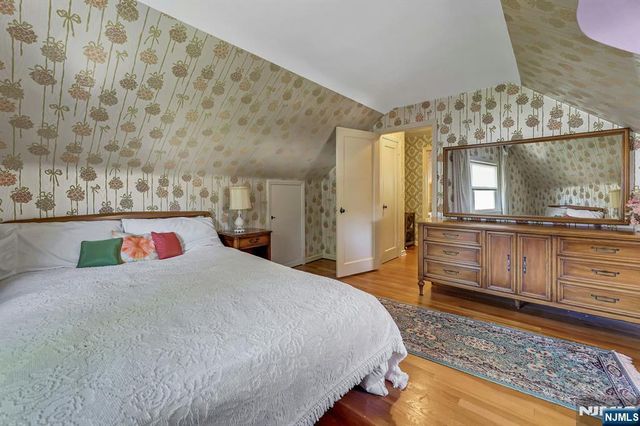 979 River Road, New Milford, NJ 07646