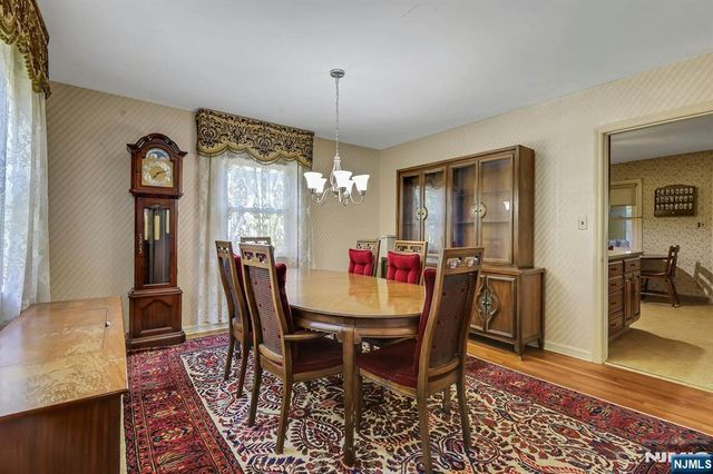 979 River Road, New Milford, NJ 07646