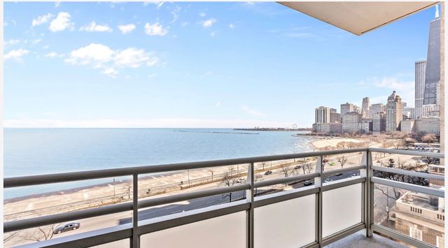 1300 N Lake Shore Drive 9A, Chicago, IL 60610