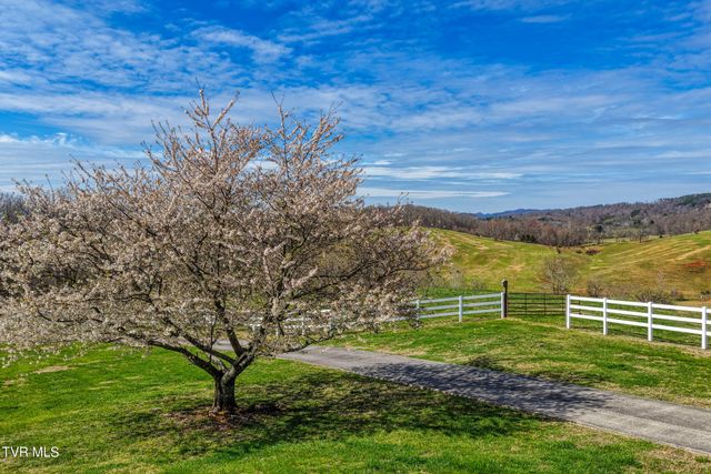 271 Willis Road, Rogersville, TN 37857