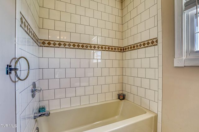 271 Willis Road, Rogersville, TN 37857