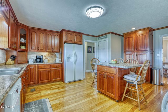 271 Willis Road, Rogersville, TN 37857