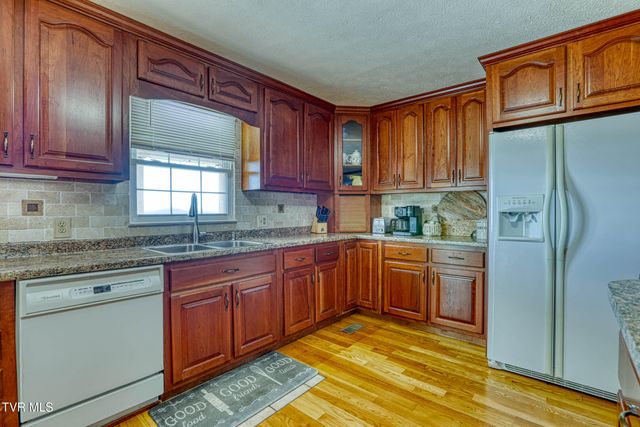 271 Willis Road, Rogersville, TN 37857