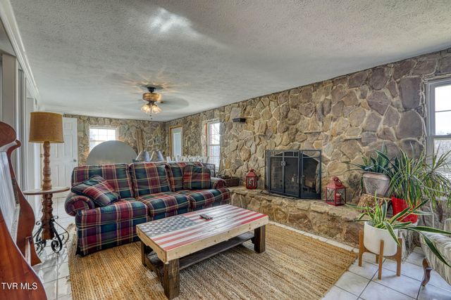 271 Willis Road, Rogersville, TN 37857