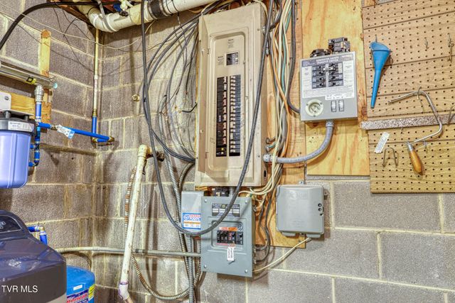 271 Willis Road, Rogersville, TN 37857