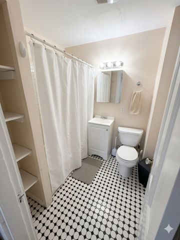 74 Gore St 2, Cambridge, MA 02141