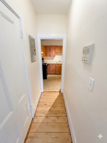 74 Gore St 2, Cambridge, MA 02141