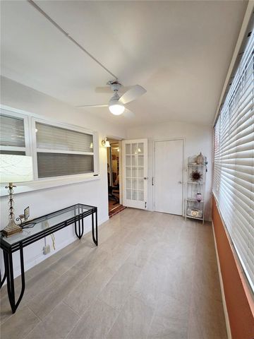 5945 21ST STREET N 18, St Petersburg, FL 33714