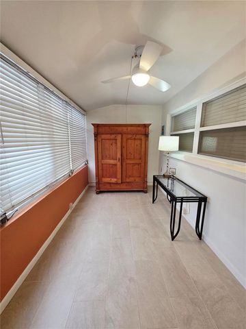 5945 21ST STREET N 18, St Petersburg, FL 33714