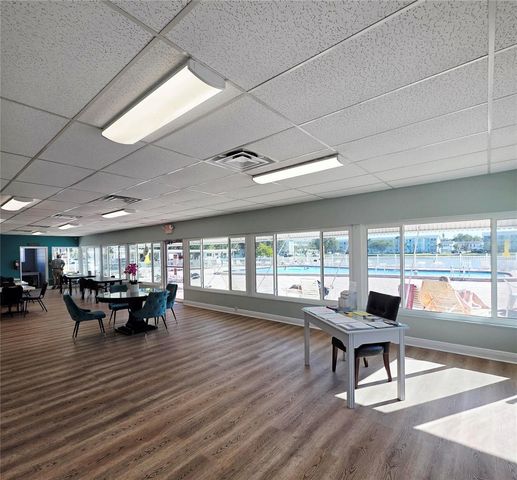 5945 21ST STREET N 18, St Petersburg, FL 33714