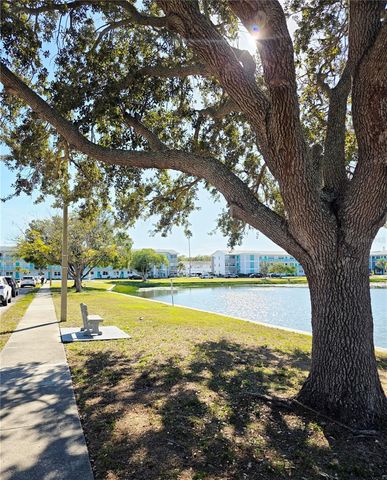 5945 21ST STREET N 18, St Petersburg, FL 33714