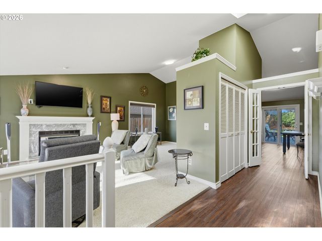 12229 Sw MILLVIEW Ct, Portland, OR 97223