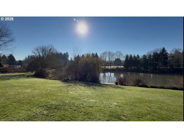 12229 Sw MILLVIEW Ct, Portland, OR 97223