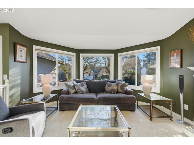 12229 Sw MILLVIEW Ct, Portland, OR 97223