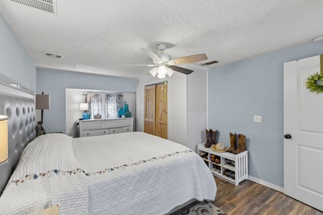6642 Onyx Drive N, North Richland Hills, TX 76180