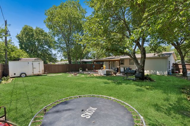 6642 Onyx Drive N, North Richland Hills, TX 76180