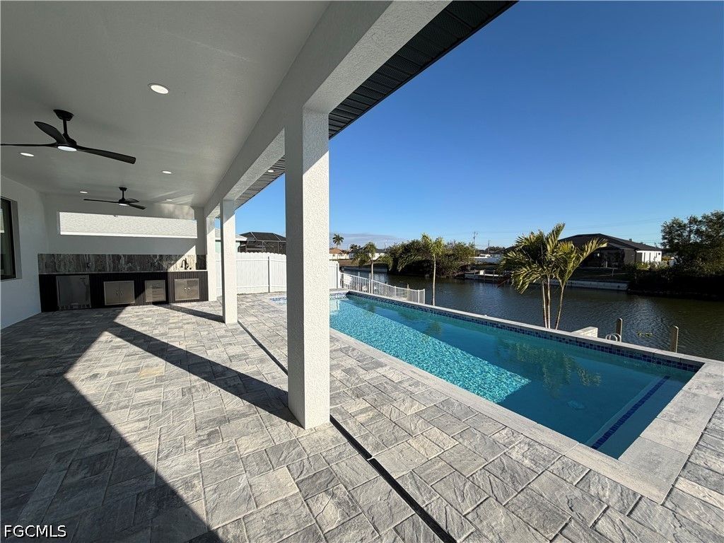 Image 26 of property listing at 112 NE 6th ST, Cape Coral, FL 33909