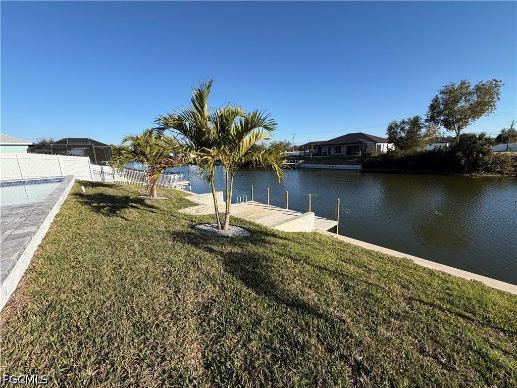 Image 32 of property listing at 112 NE 6th ST, Cape Coral, FL 33909