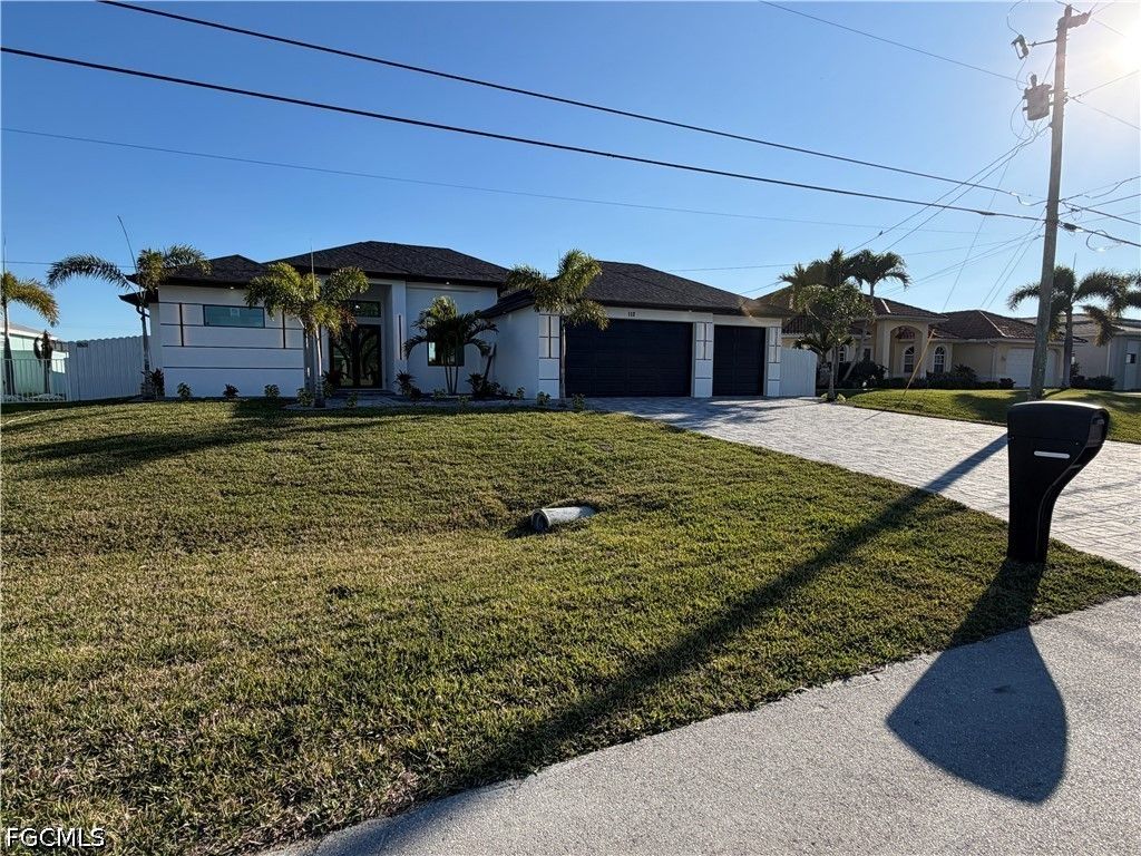 Image 36 of property listing at 112 NE 6th ST, Cape Coral, FL 33909