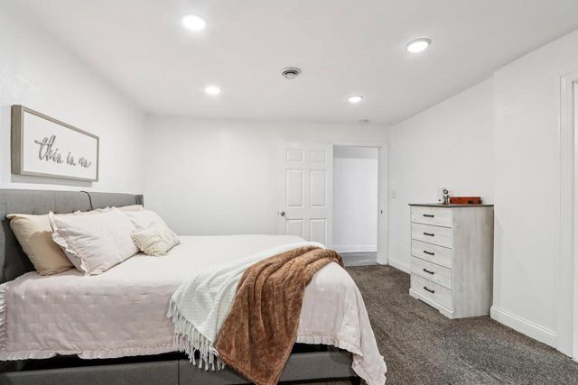 9205 S Chicago ROAD, Oak Creek, WI 53154