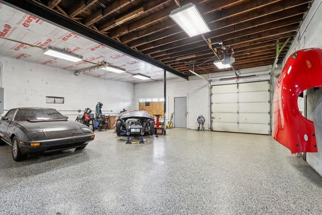 9205 S Chicago ROAD, Oak Creek, WI 53154