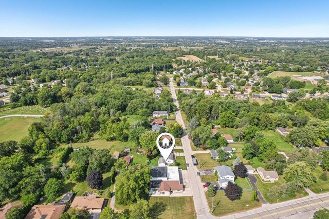 9205 S Chicago ROAD, Oak Creek, WI 53154