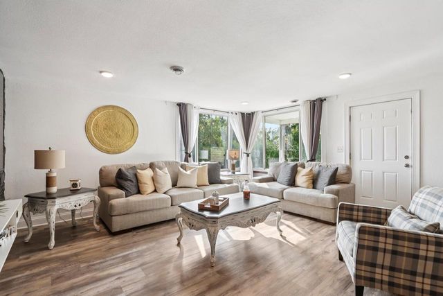 9205 S Chicago ROAD, Oak Creek, WI 53154