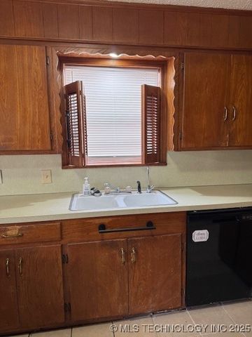 707 Maxwell NW, Ardmore, OK 73401