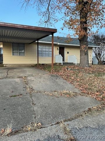 707 Maxwell NW, Ardmore, OK 73401