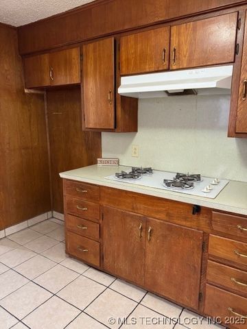 707 Maxwell NW, Ardmore, OK 73401