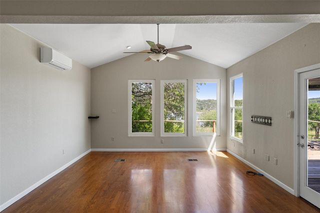 117 Lake View DR, Spicewood, TX 78669