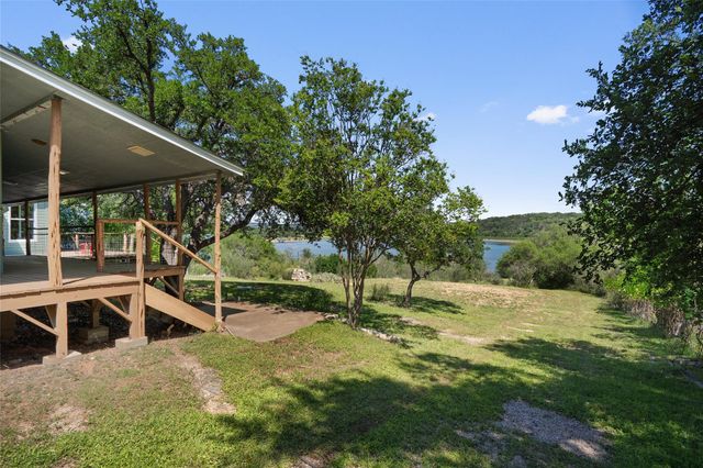 117 Lake View DR, Spicewood, TX 78669