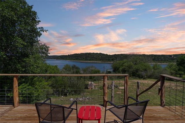 117 Lake View DR, Spicewood, TX 78669