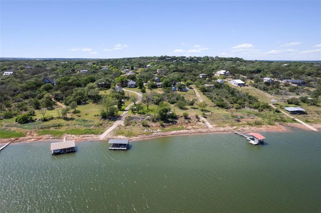 117 Lake View DR, Spicewood, TX 78669