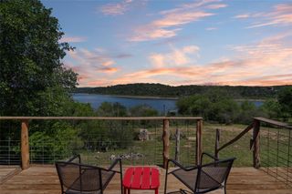 117 Lake View DR, Spicewood, TX 78669
