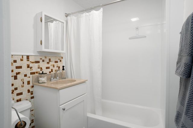 706 S Rogers Avenue, Springfield, MO 65804