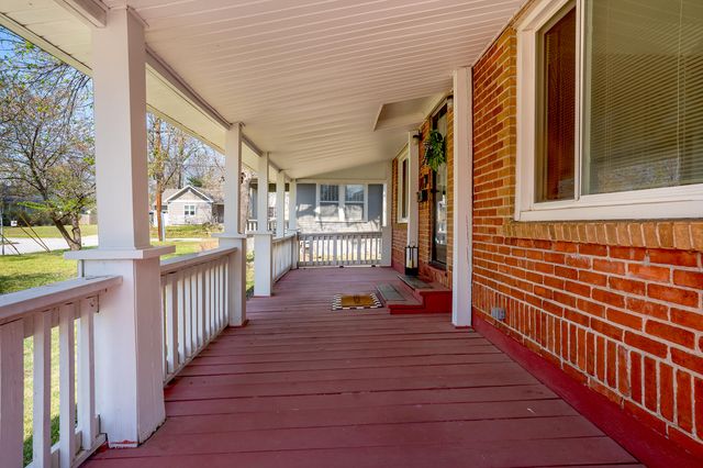 706 S Rogers Avenue, Springfield, MO 65804