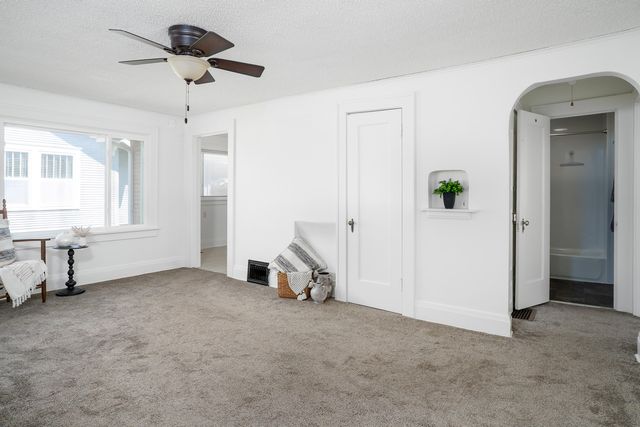 706 S Rogers Avenue, Springfield, MO 65804