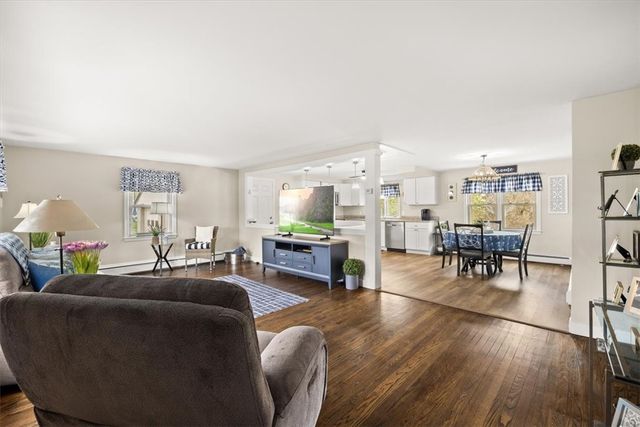 200 Glen Drive, Warwick, RI 02886