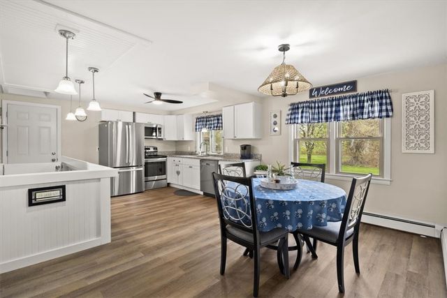 200 Glen Drive, Warwick, RI 02886