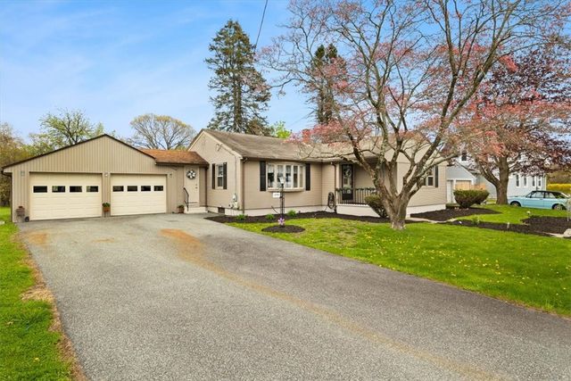 200 Glen Drive, Warwick, RI 02886