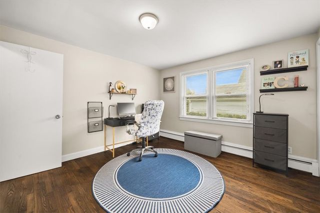 200 Glen Drive, Warwick, RI 02886