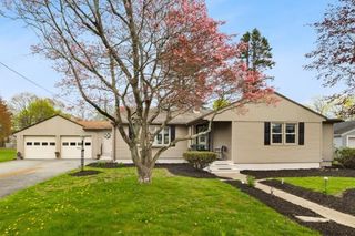 200 Glen Drive, Warwick, RI 02886