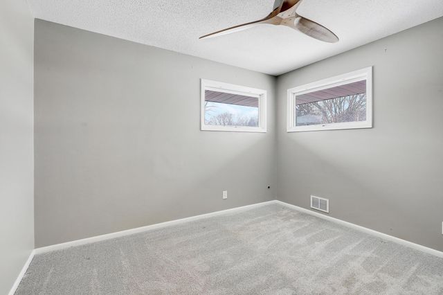 406 Terrace Drive, Roseville, MN 55113