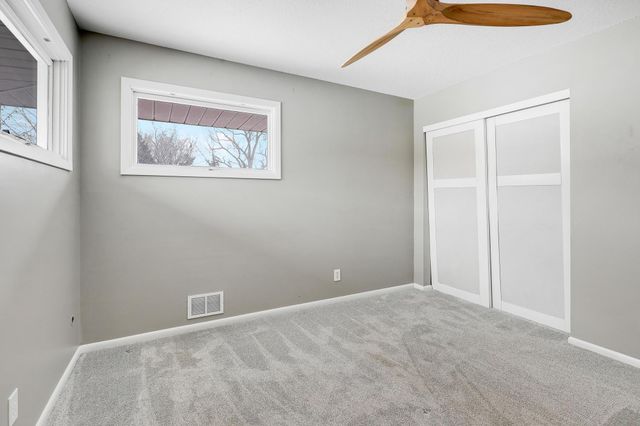 406 Terrace Drive, Roseville, MN 55113