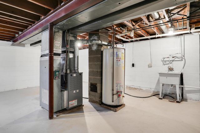 406 Terrace Drive, Roseville, MN 55113