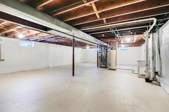 406 Terrace Drive, Roseville, MN 55113