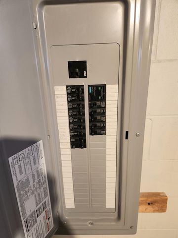 406 Terrace Drive, Roseville, MN 55113