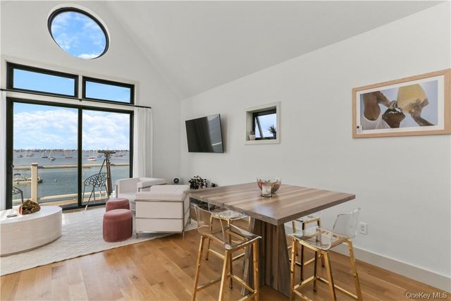 81 Rochelle Street, Bronx, NY 10464