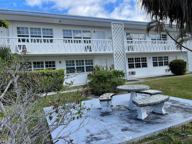 1471 NE 170th St 224A, North Miami Beach, FL 33162